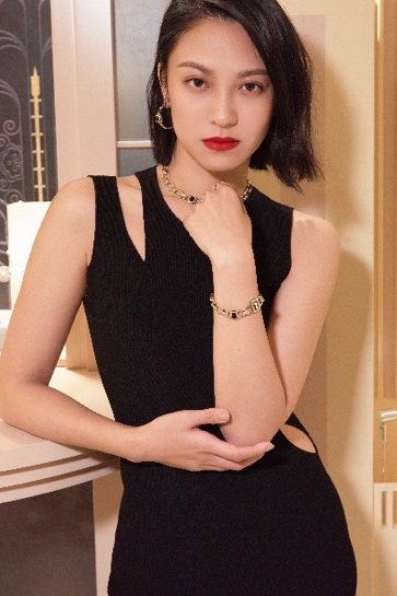 C:\Users\liangqiong\Desktop\Riotlily-�ڶ�ƪ���Ź��ظ����ͼ_BF\�ڶ�ƪ���Ź��ظ����ͼ\Anny-Fan.jpg
