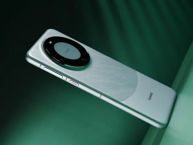 遥遥领先?揭秘华为Mate60系列的“玄武架构”