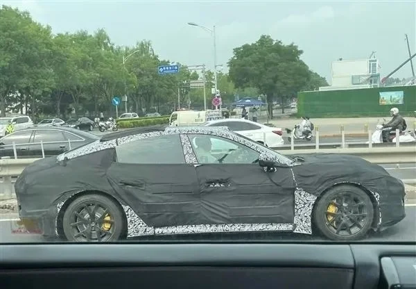终于等到!这就是年轻人第一辆小米汽车